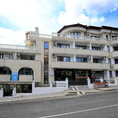 Hotel Corona Szveti Vlasz