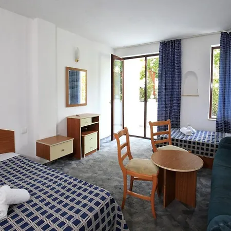 Hotel Corona Szveti Vlasz