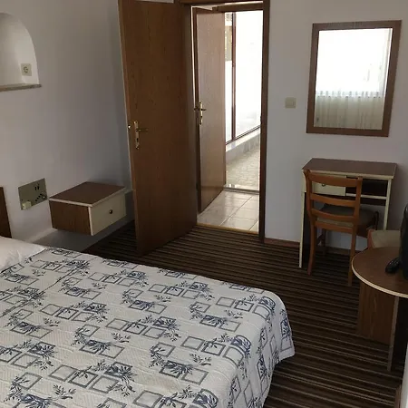 Hotel Corona Hotel 3*