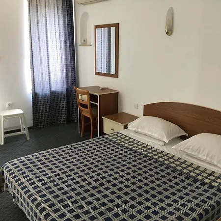 Hotel Corona Szveti Vlasz