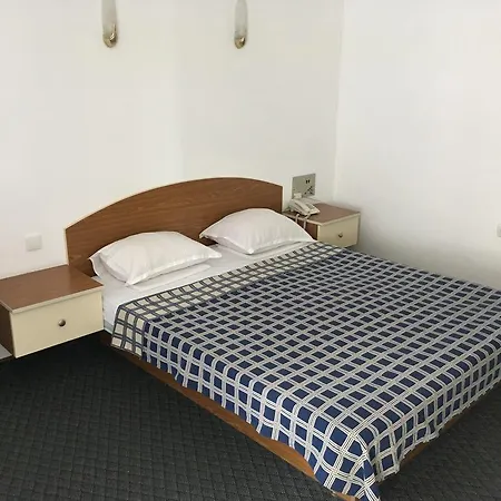 Hotel Corona Szálloda
