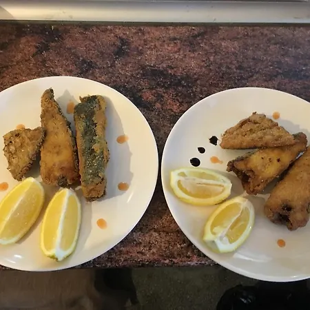 Hotel Corona فندق 3*