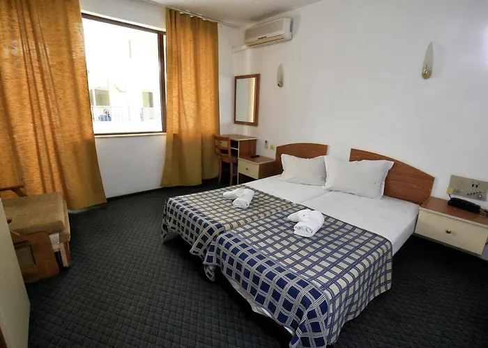 Hotel Corona - All Inclusive 3*